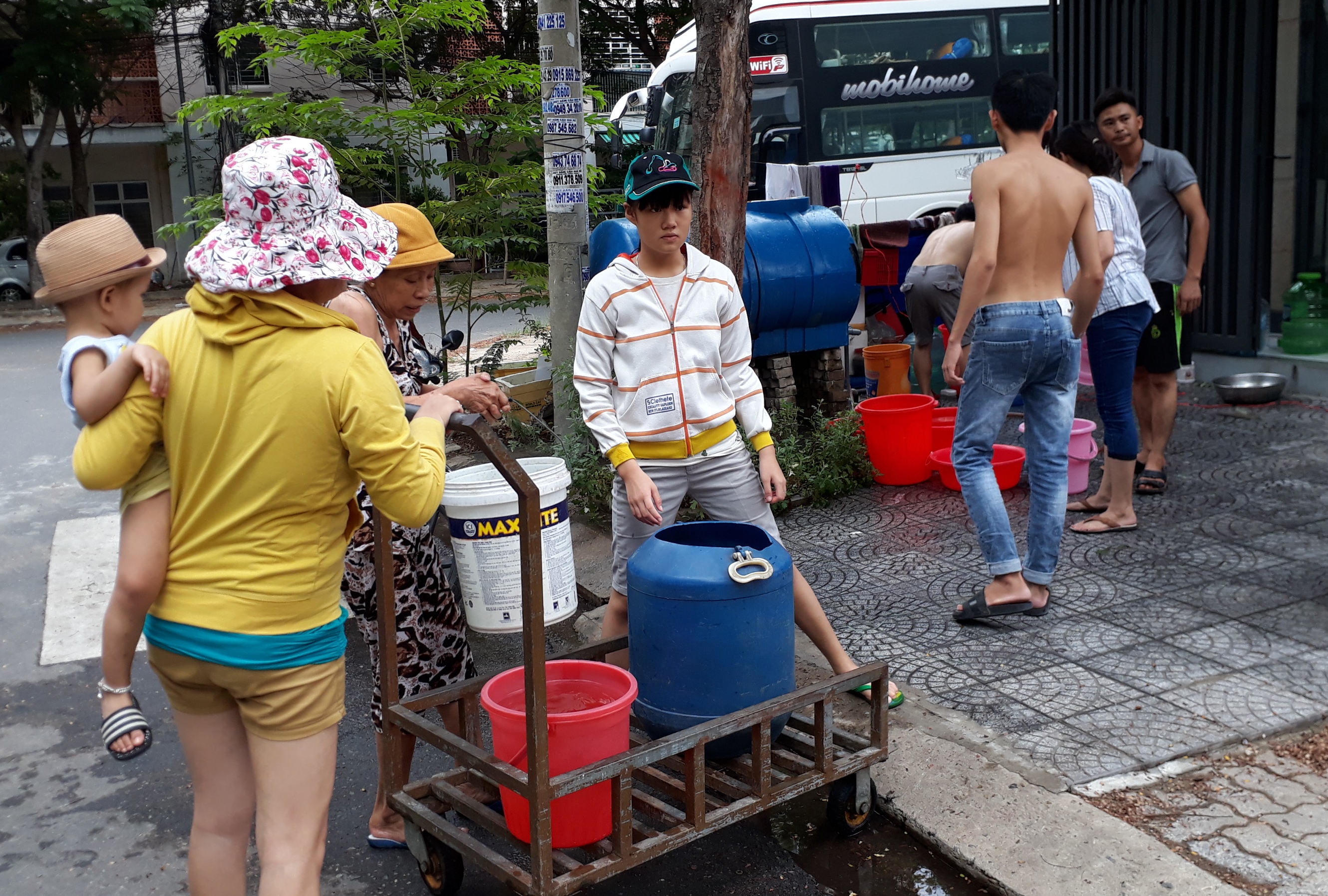 Sống trong tâm “khủng hoảng” nước sạch