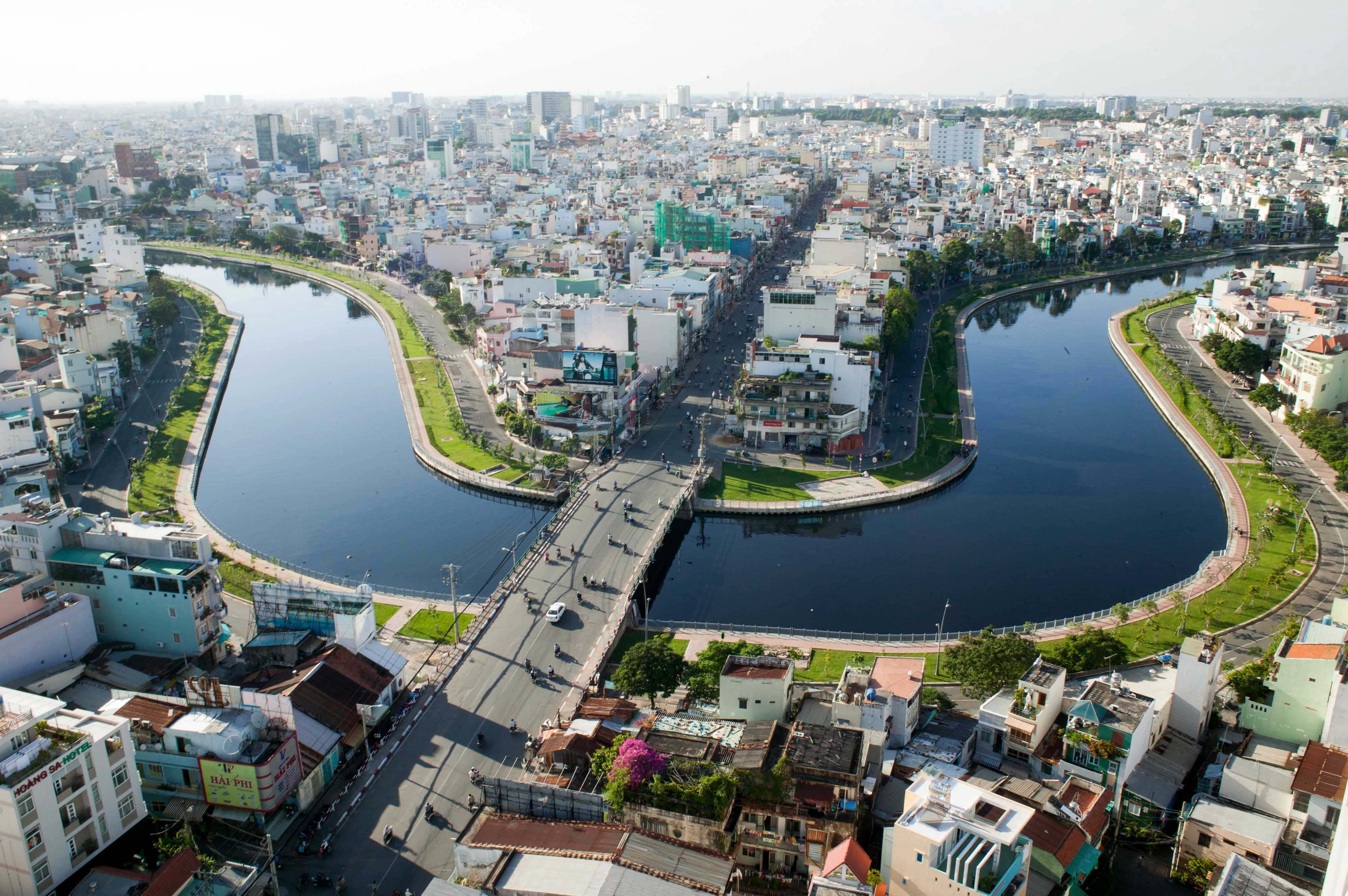 Lãng phí nguồn lực sông, rạch Sài Gòn                     