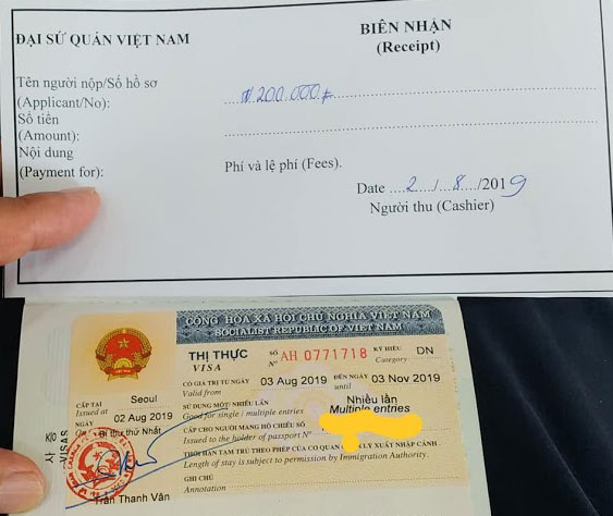 Cơ quan đại diện Việt Nam ở nước ngoài bị tố lạm thu
