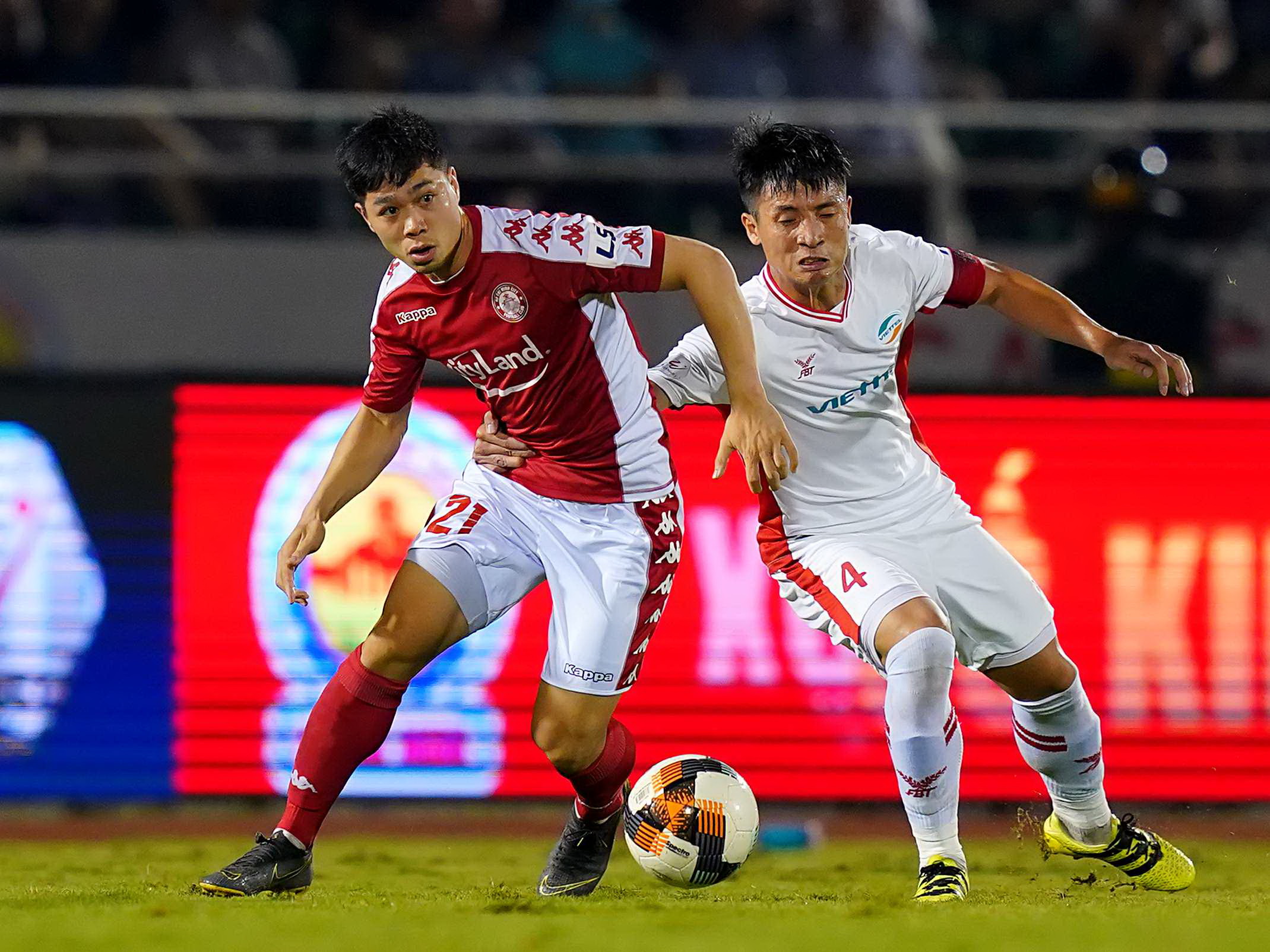 V-League ngày càng đông khán giả 