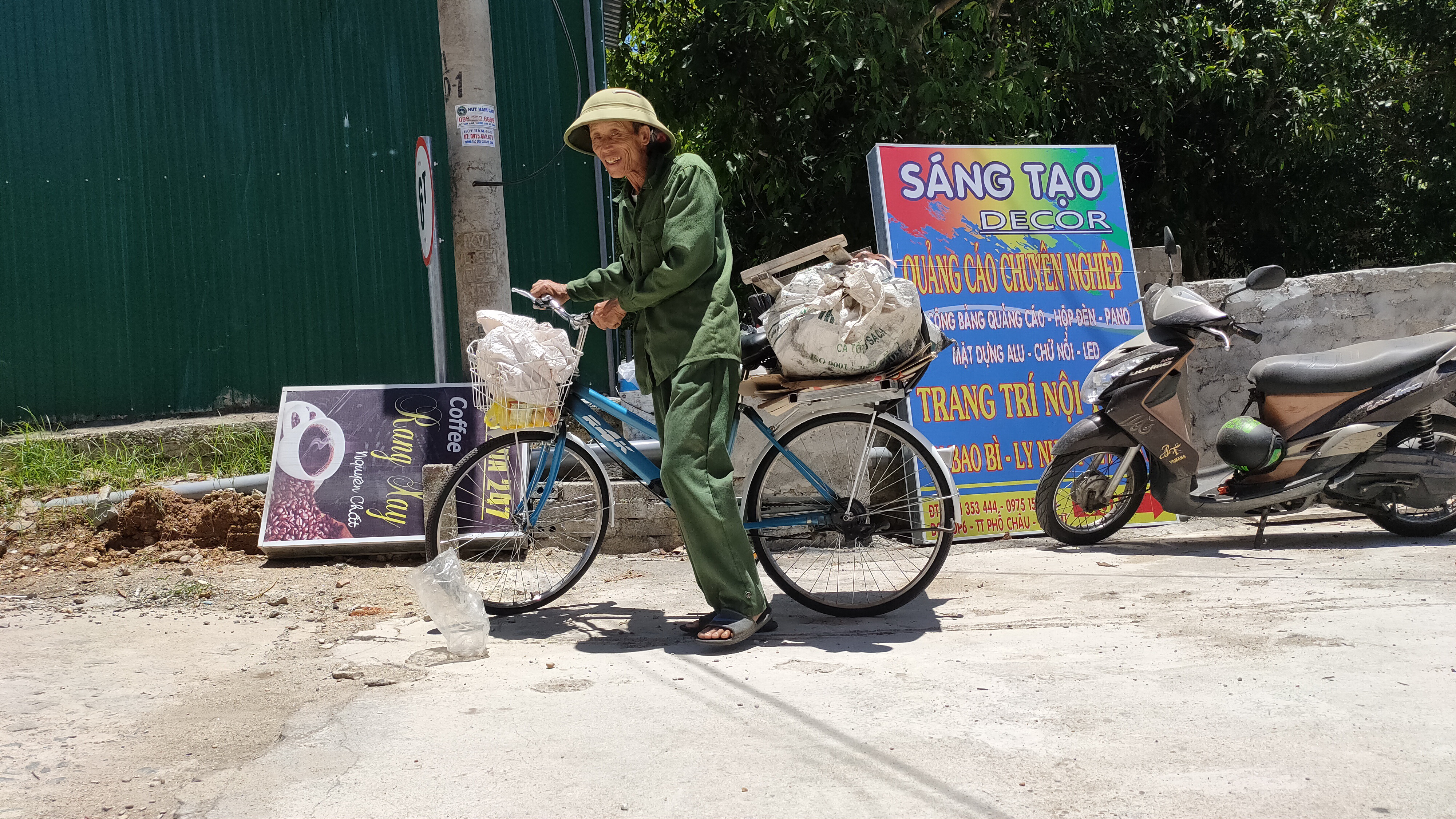 “Ăn mày” vì cộng đồng: Thắng... khùng