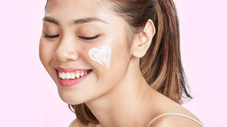 “Tăng hạng” nhan sắc với các bước skincare ban đêm cực đơn giản dành cho nàng