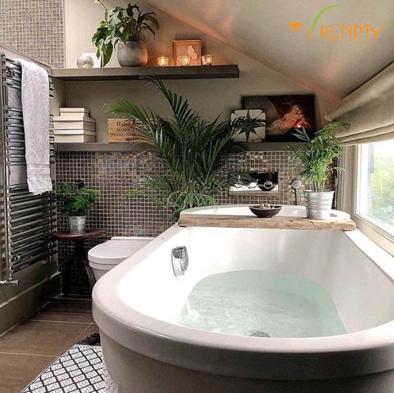 Không gian phòng tắm spa tại nhà sang trọng với bồn tắm massage