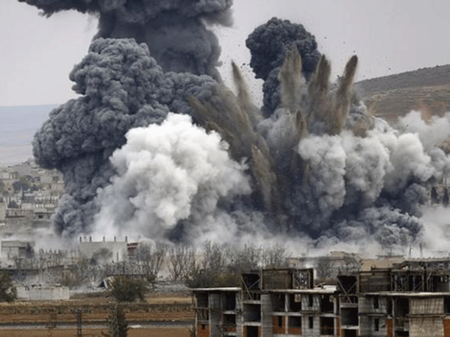 IS vẫn cứ sống khỏe sau hàng ngàn đợt dội bom như thế này từ máy bay của liên quân do Mỹ dẫn đầu - Ảnh: Reuters
