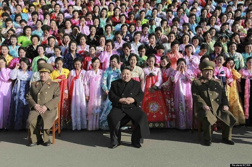 Những người phụ nữ bao quanh Kim Jong–un 1