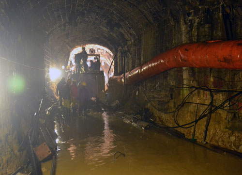 Vụ sập hầm thủy điện Đạ Dâng - Đạ Chomo: 'Cốp pha mục nên đất tụt xuống'