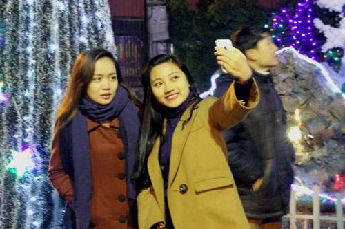 Cây thông Noel cao 41 m ở Nghệ An 7