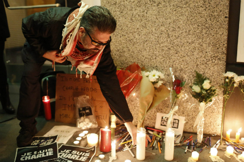 Sau sự kiện Charlie Hebdo, báo chí thế giới khóc thương ‘tự do’ 10