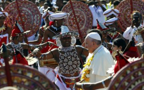 Giáo hoàng Francis đặt chân đến Sri Lanka 2