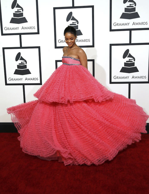 Rực rỡ sắc màu thảm đỏ Grammy 2015 20