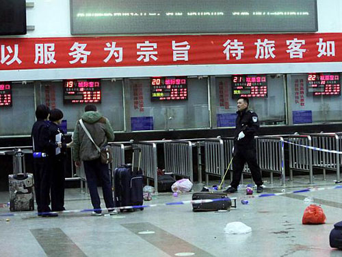 Trung Quốc xử tử 3 người trong vụ tấn công ở Côn Minh