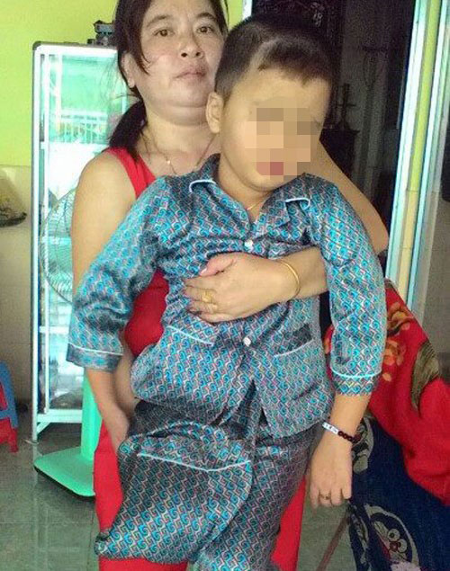 Vụ “bác sĩ thờ ơ, bé trai bị cắt cụt chân”: Bộ Y tế chỉ đạo xác minh, xử lý