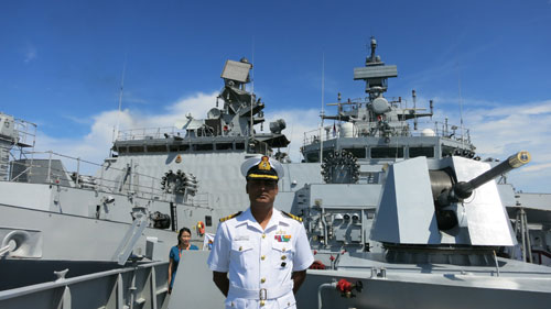 Chiến hạm, vũ khí thế giới đổ về Singapore 13