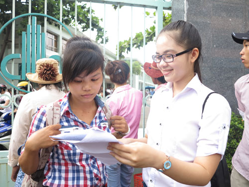 Đà Nẵng: Nghiêm cấm phát tờ rơi quảng cáo ở các điểm thi kì thi THPT quốc gia