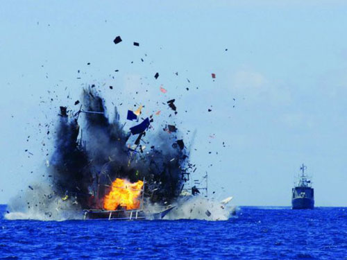 Indonesia huy động hơn 60 tàu chiến ở Biển Đông