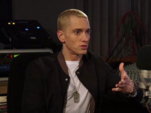 Eminem chiến đấu với cơn nghiện và giảm 37 kg bằng tập thể dục