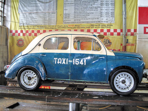 Taxi xưa ở Sài Gòn 3