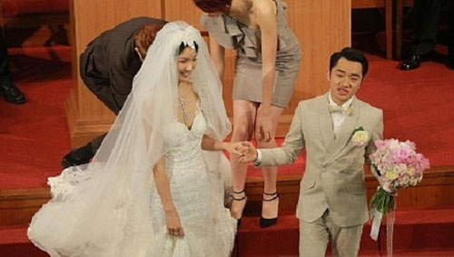 Hoa hậu TVB Lý Á Nam được chồng tặng nhà triệu đô