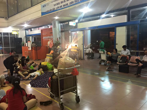 Hành khách tố Vietnam Airline thiếu trách nhiệm 1