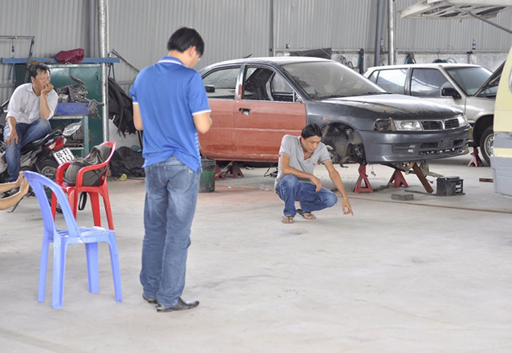 Bắt được nghi can giết ông chủ garage ô tô