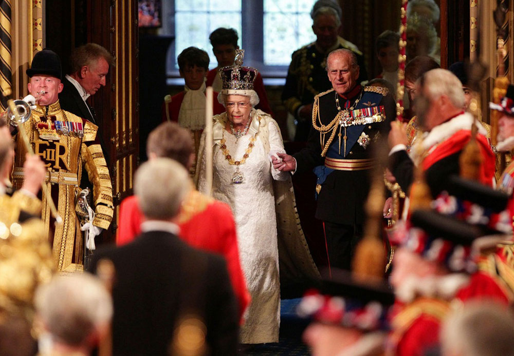 Nữ hoàng Elizabeth II & 63 năm trị vì 10