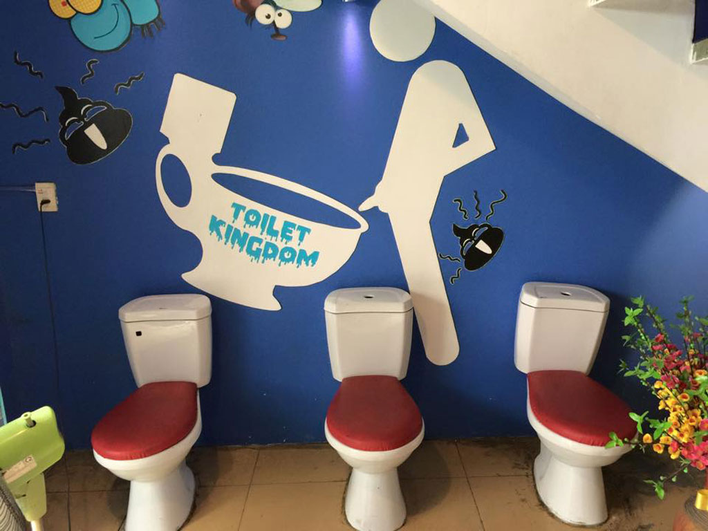 Cà phê toilet ở …Sài Gòn 7