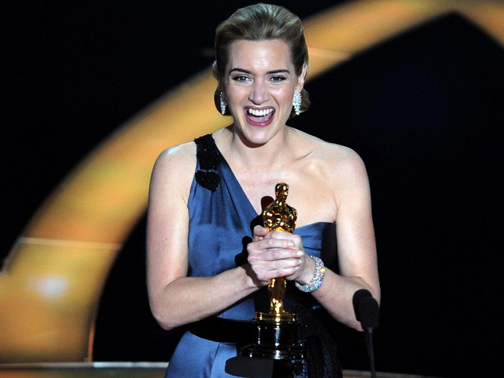 Kate Winslet tiết lộ lí do đặt tượng Oscar trong…nhà tắm 2