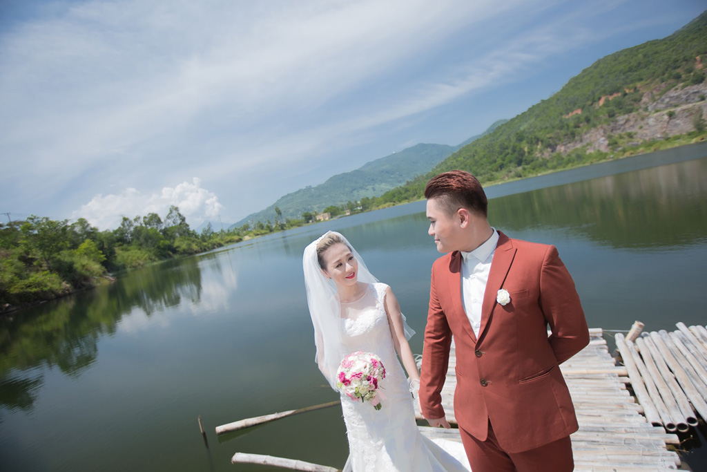 Ảnh cưới lãng mạn của ca sĩ Vũ Duy Khánh và DJ Tiên Moon 7