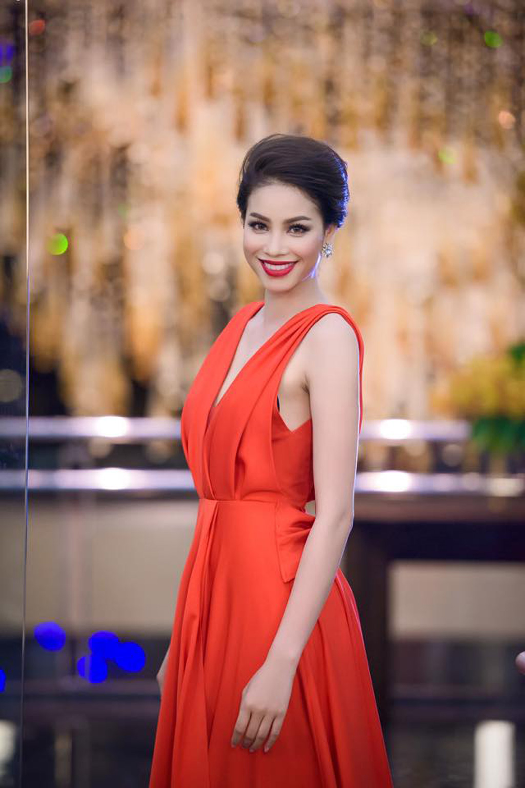 Phạm Hương tích cực ép cân để thi Hoa hậu Hoàn vũ 2