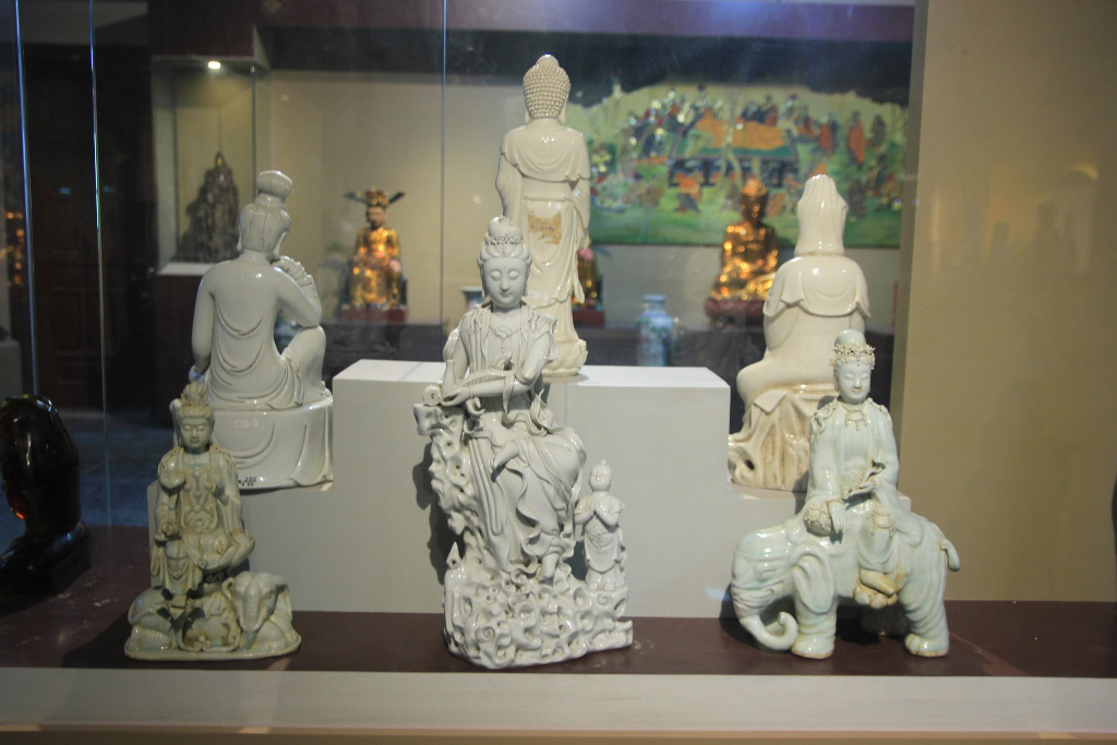 Chiêm ngưỡng kho báu vật Phật giáo trong một ngôi chùa ở Đà Nẵng 23
