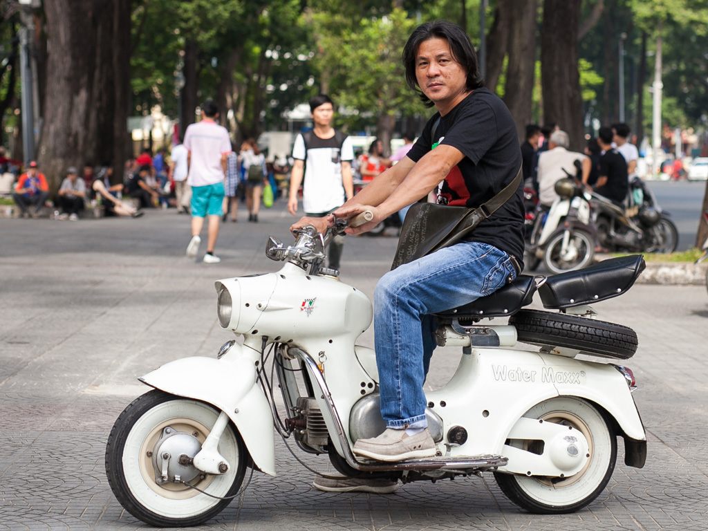 Chiếc xe đua con kiến độc đáo tại Sài Gòn