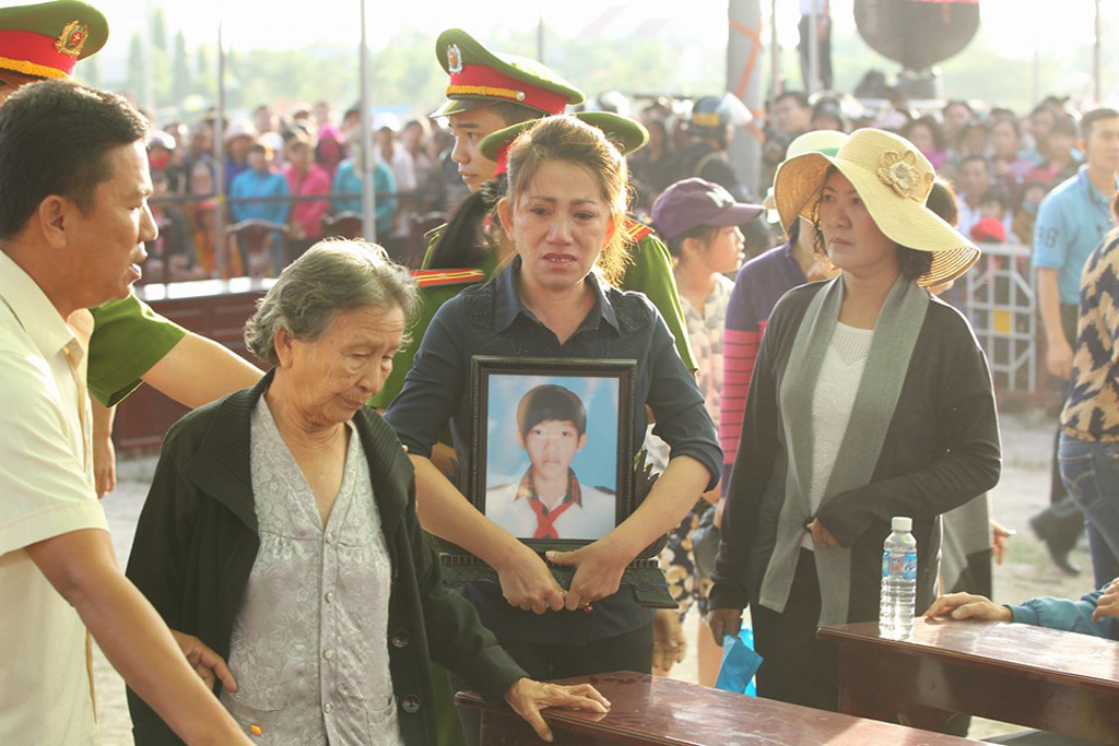 Toàn cảnh phiên tòa xét xử vụ thảm sát ở Bình Phước 5