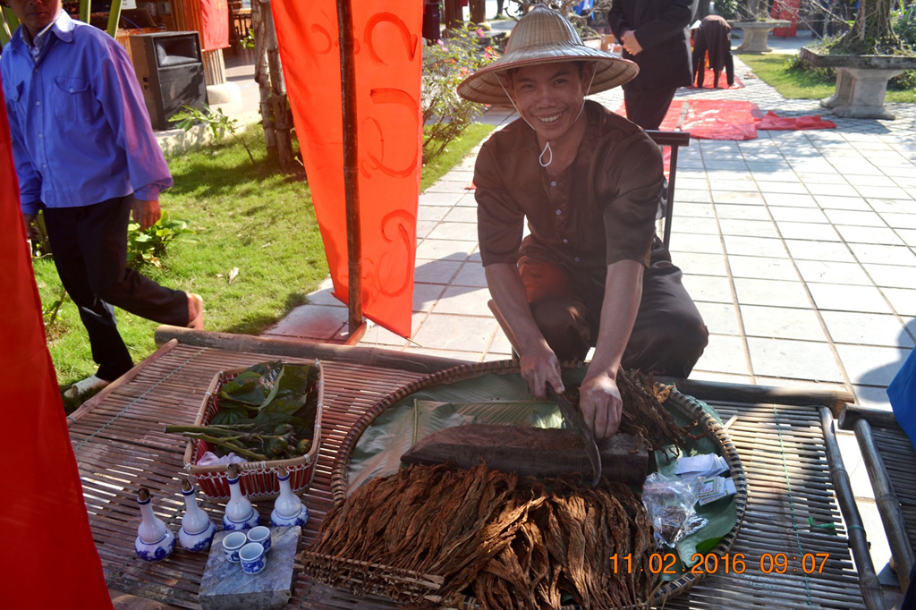Chợ quê tái hiện không gian tết xưa thu hút khách du lịch ở Phong Nha 3