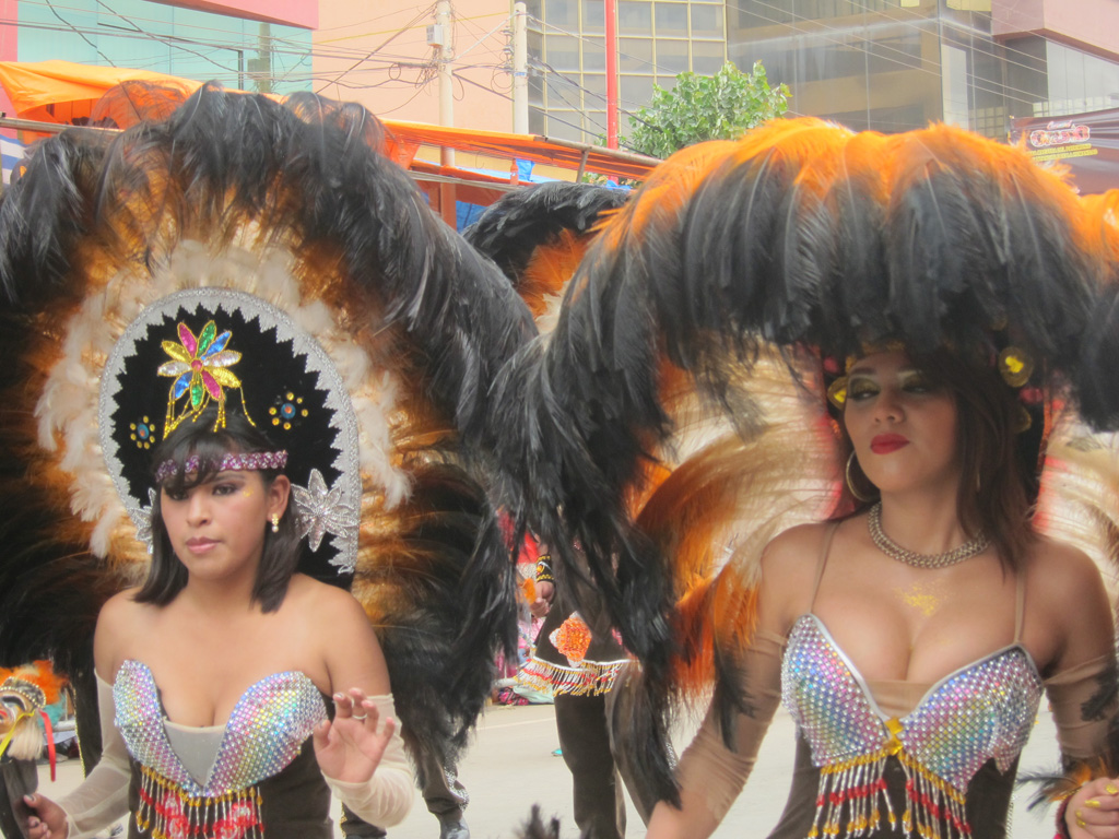 Lễ hội đường phố ở Oruro – Bolivia