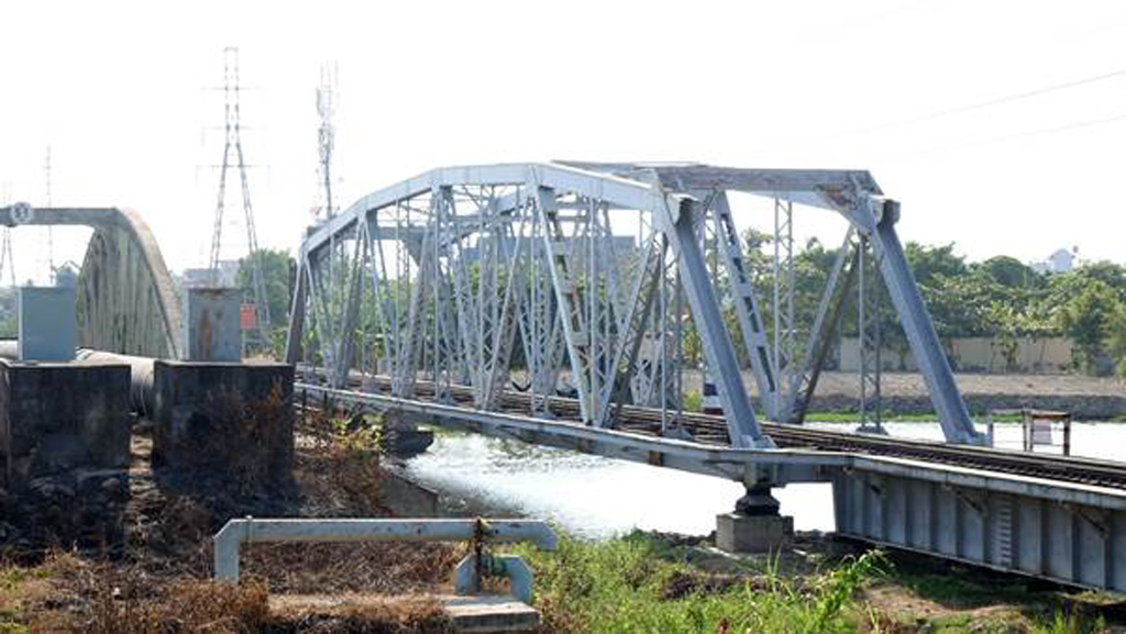 Những cây cầu sắt tàu lửa ở Sài Gòn 10