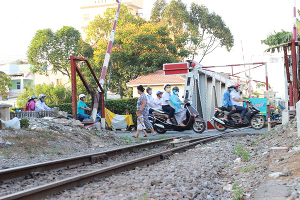 Vắng bóng tàu lửa, đường xá Sài Gòn thông thoáng 5