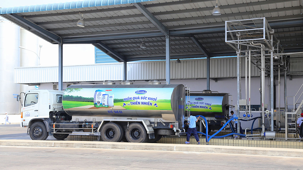 Tham quan siêu nhà máy sữa Việt chất lượng quốc tế 1