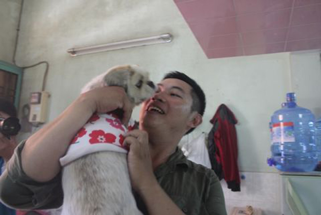 Cô gái 9x cưu mang đàn chó, mèo ở Sài Gòn: ‘Tôi xem chúng như con ruột’ 12