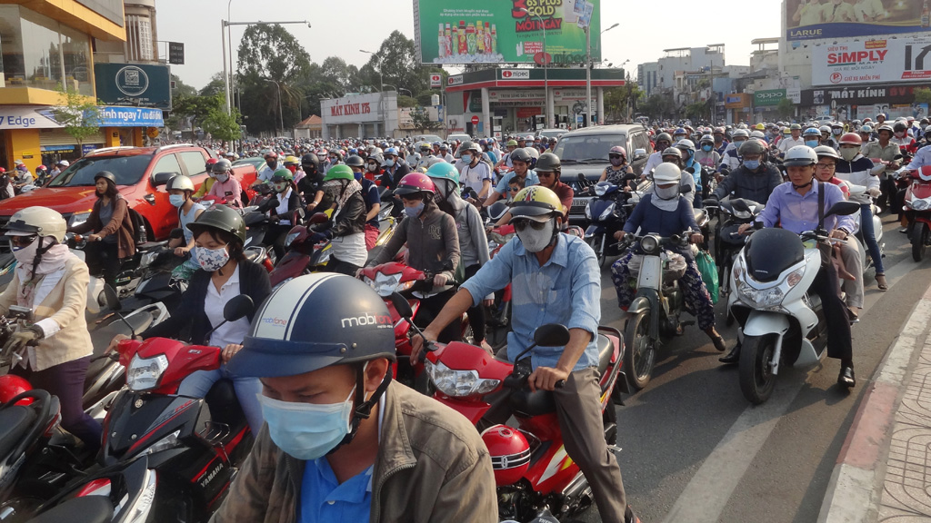 Bao giờ mới hết kẹt xe vòng xoay Nguyễn Thái Sơn – Nguyễn Kiệm? 5