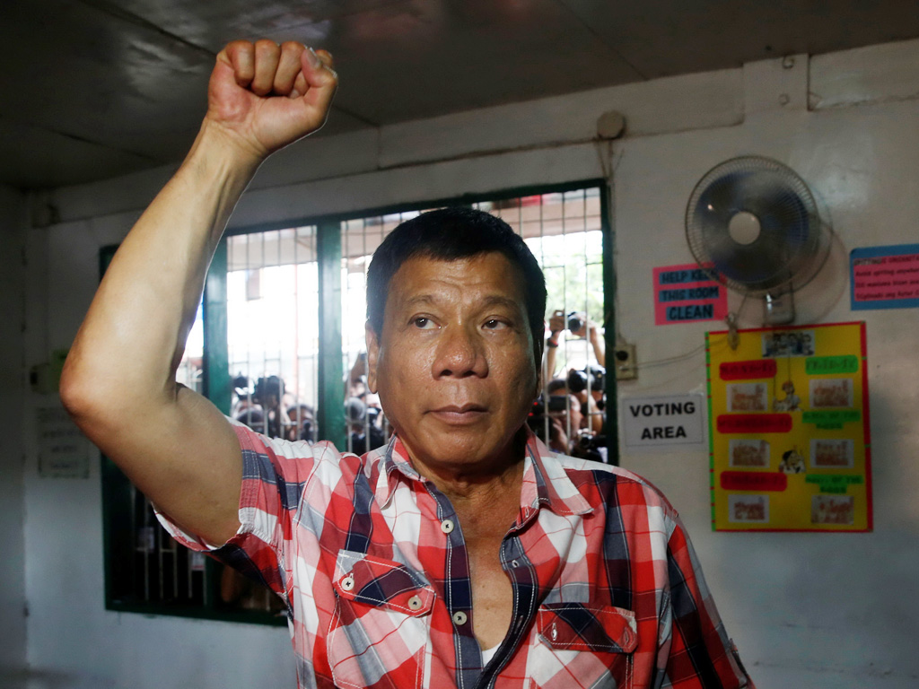 Ông Duterte dẫn đầu bầu cử tổng thống Philippines 2