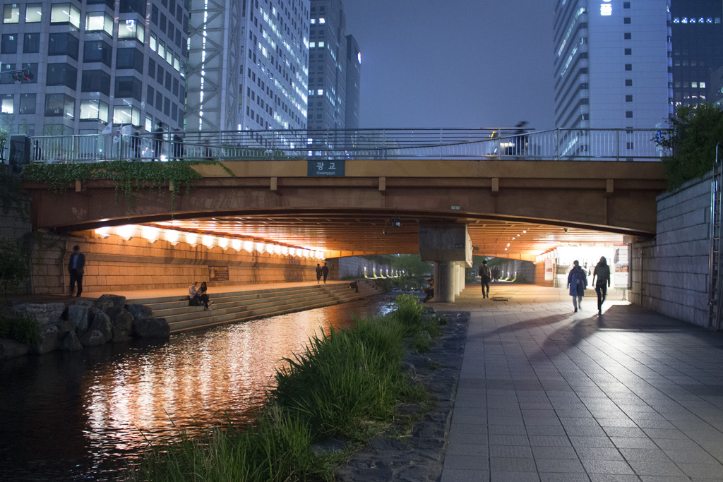 Đi Cheonggyecheon nhớ Hàng Bàng 3