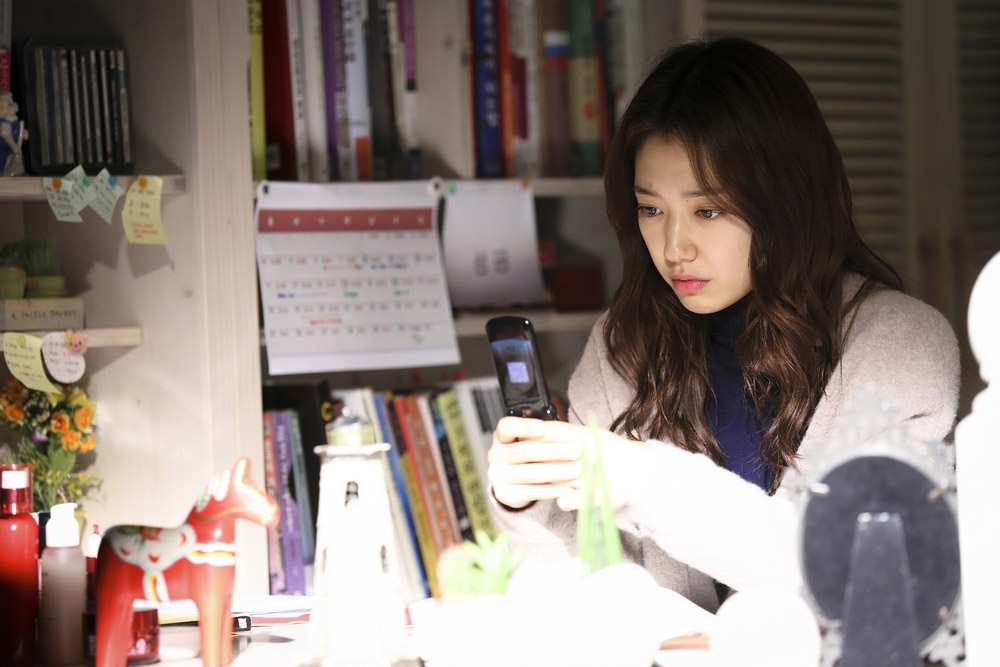 Phim về nghề báo của ‘cặp đôi vàng’ Lee Jong Suk - Park Shin Hye lên sóng tại Việt Nam 5