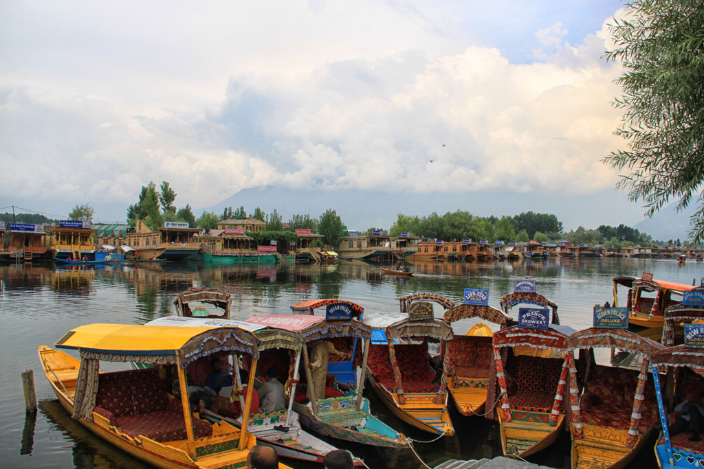 Ghé thăm vương quốc nhà thuyền ở Srinagar – Venice của phương Đông 1
