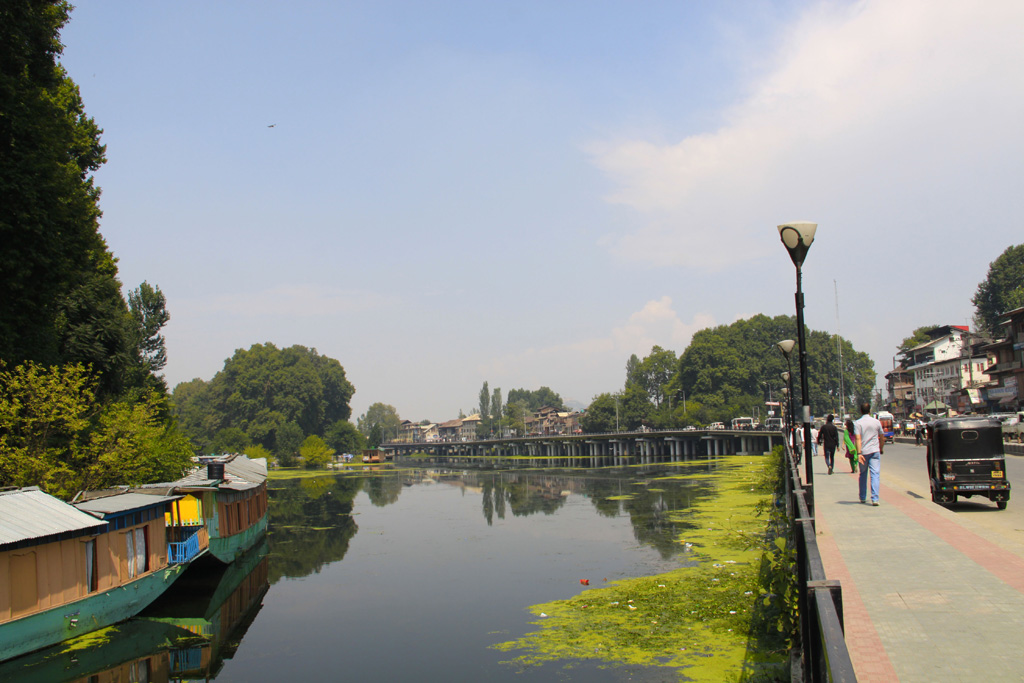 Ghé thăm vương quốc nhà thuyền ở Srinagar – Venice của phương Đông 