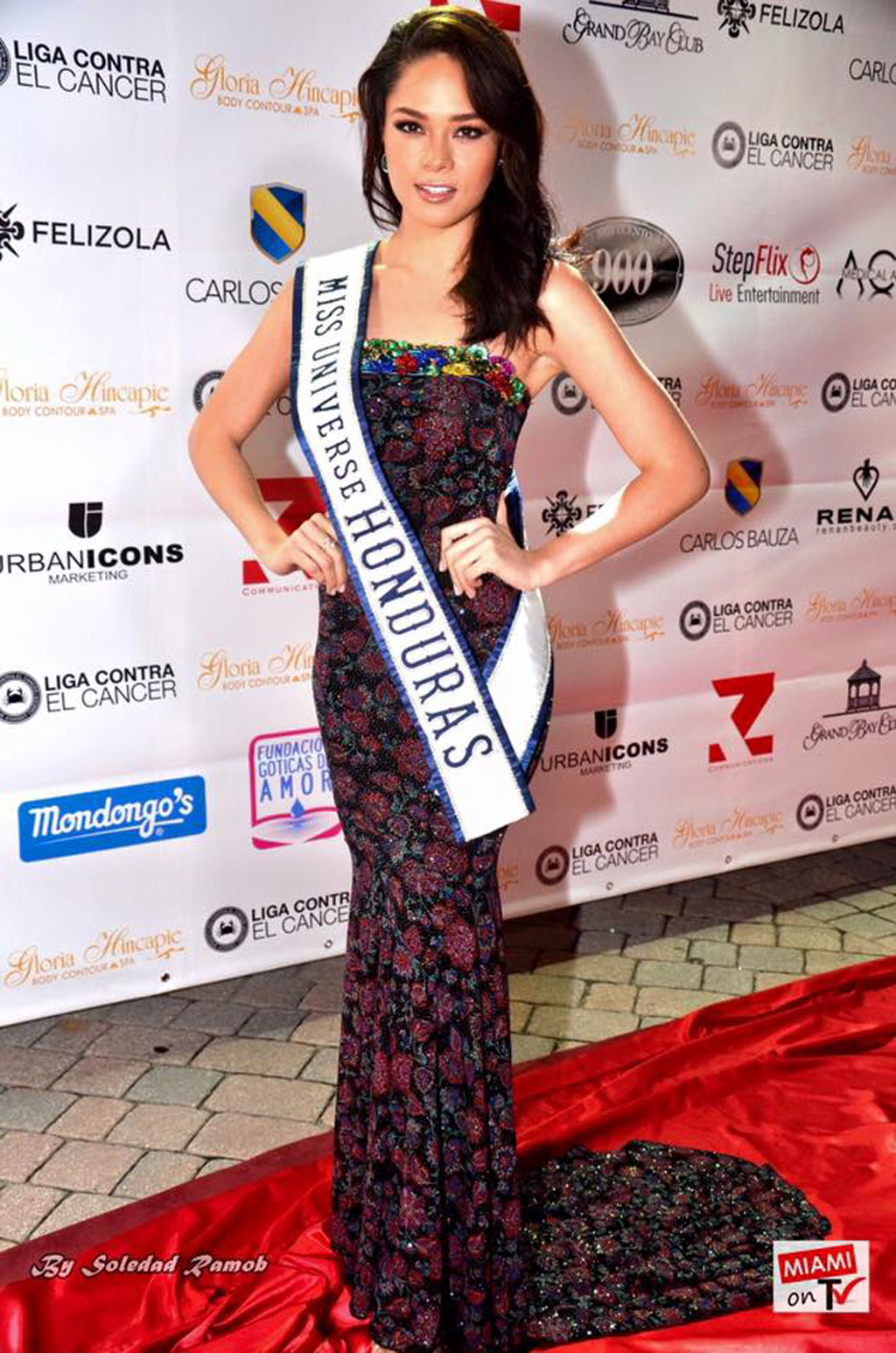 Hoa hậu Honduras bị tước vương miện vì không tuân thủ hợp đồng 1