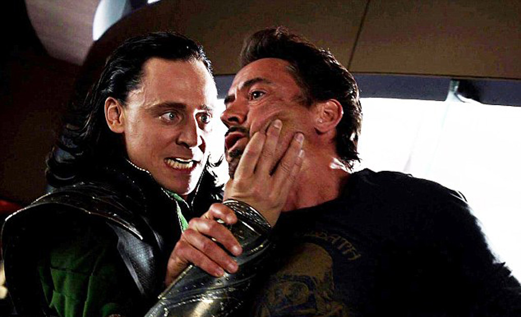 Robert Downey Jr đùa ác tình yêu của Tom Hiddleston - Taylor Swift 2