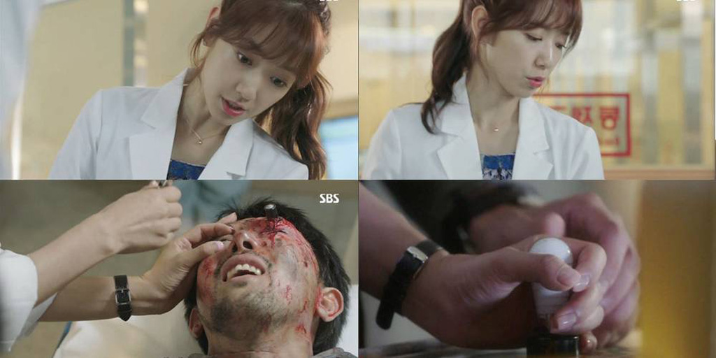 Park Shin Hye trở thành tâm điểm vì cách ăn diện trong Doctors 2