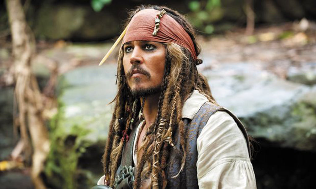 Quá trình tụt dốc không phanh của 'cướp biển' lãng tử Johnny Depp 9