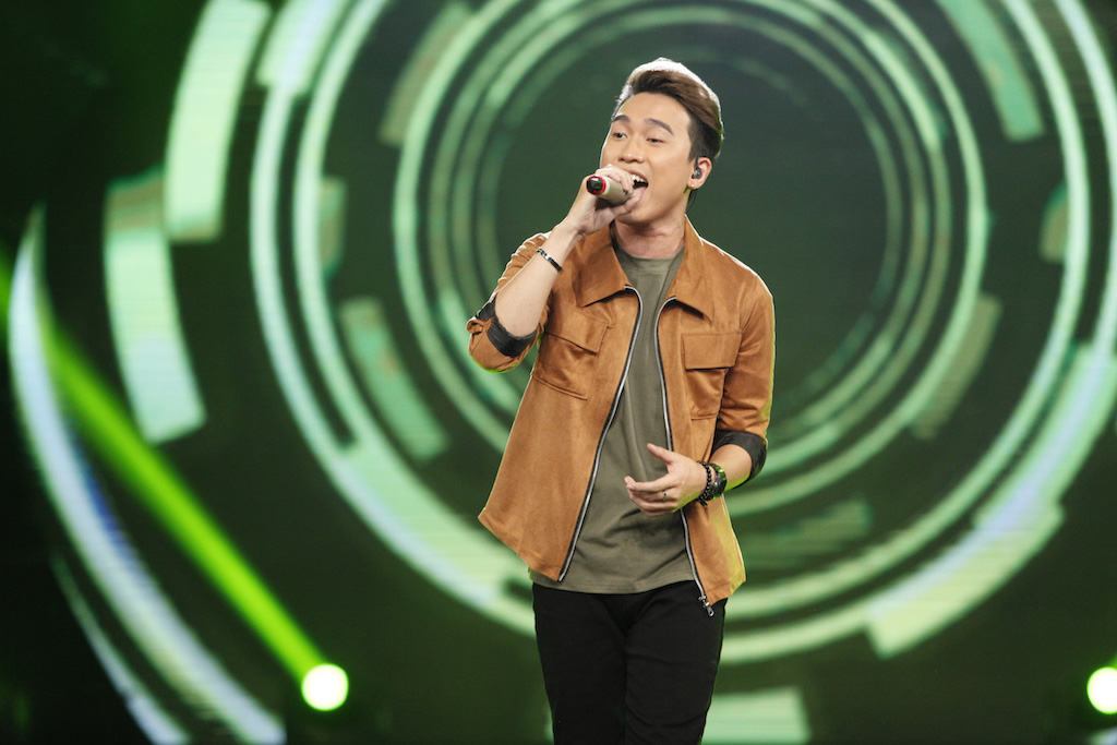 “Chàng trai bún bò” Bá Duy bất ngờ chia tay Vietnam Idol 2