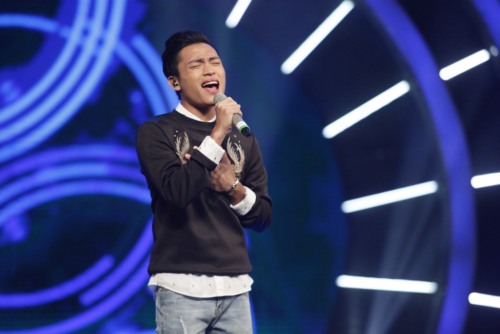 “Chàng trai bún bò” Bá Duy bất ngờ chia tay Vietnam Idol 4